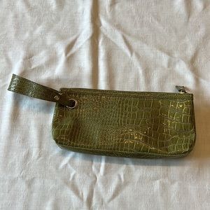 Elizabeth Arden Vinyl Makeup Bag Clutch Wristlet